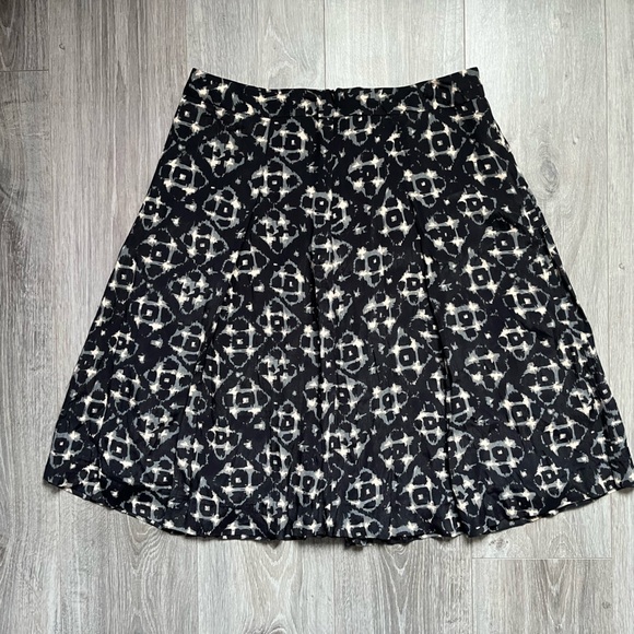 TOAST Black Patterned A-Line Below Knee Skirt UK 12 - Picture 2 of 8